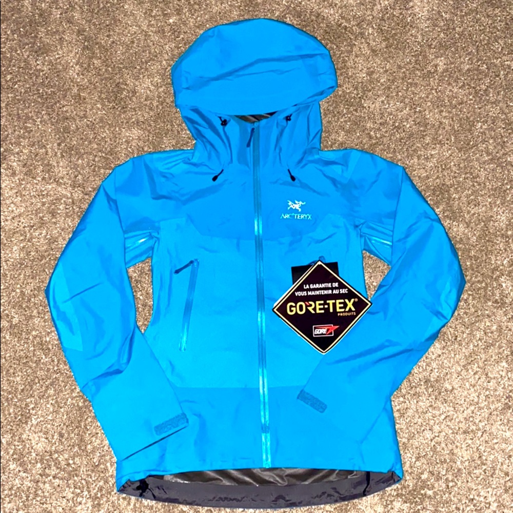 COPY - Arc’teryx Beta SL Hybrid Jacket. Women’s rain coat